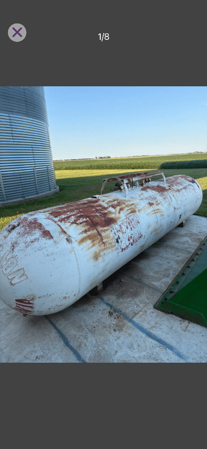 1000 Gallon Propane Tank