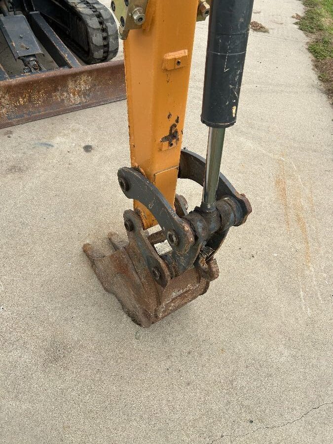 Flat Fee Farm Equipment Auction 2017 Case CX26C Mini Excavator - Image 5